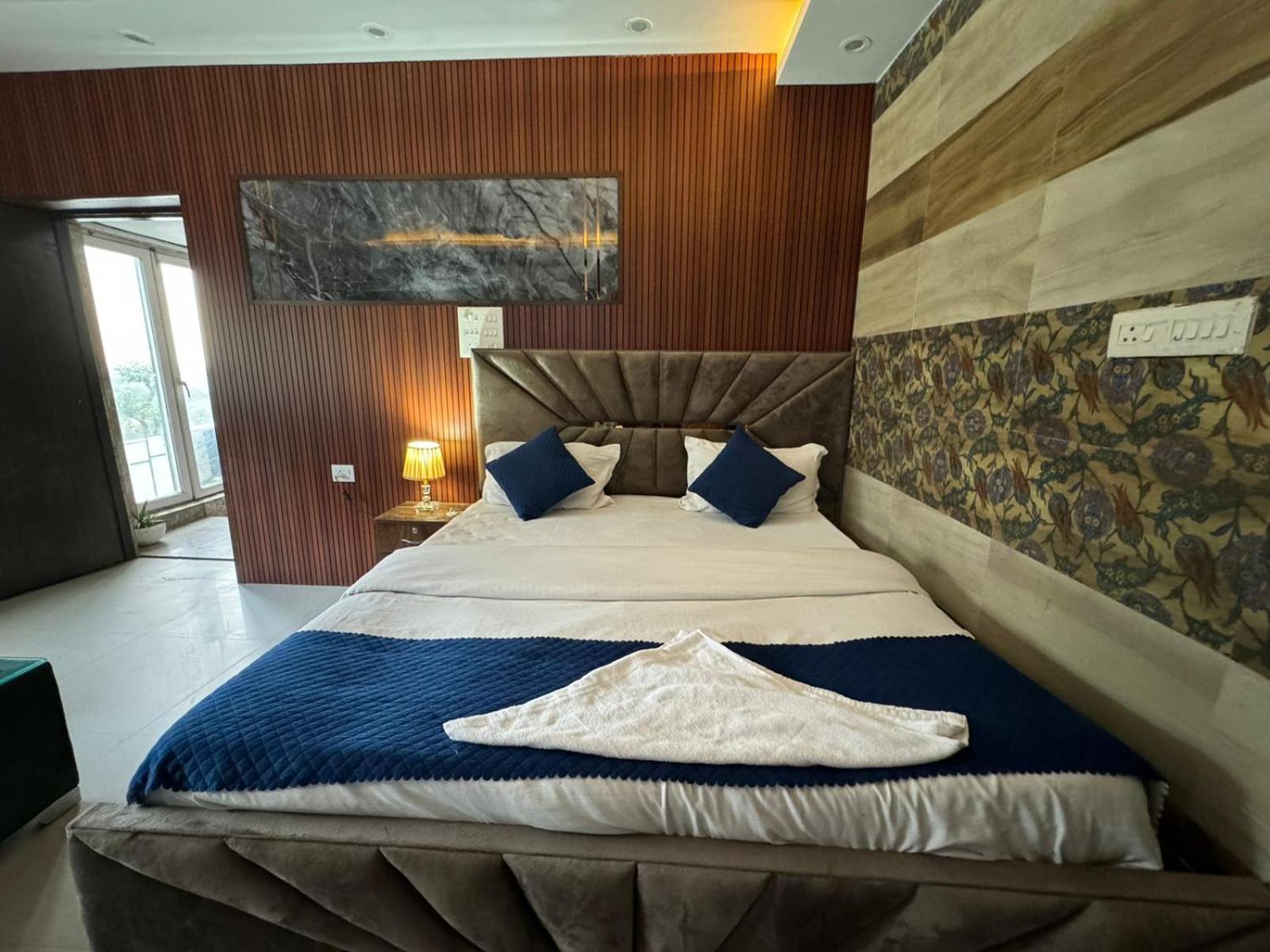רישיקש Hotel Dev Ganga מראה חיצוני תמונה