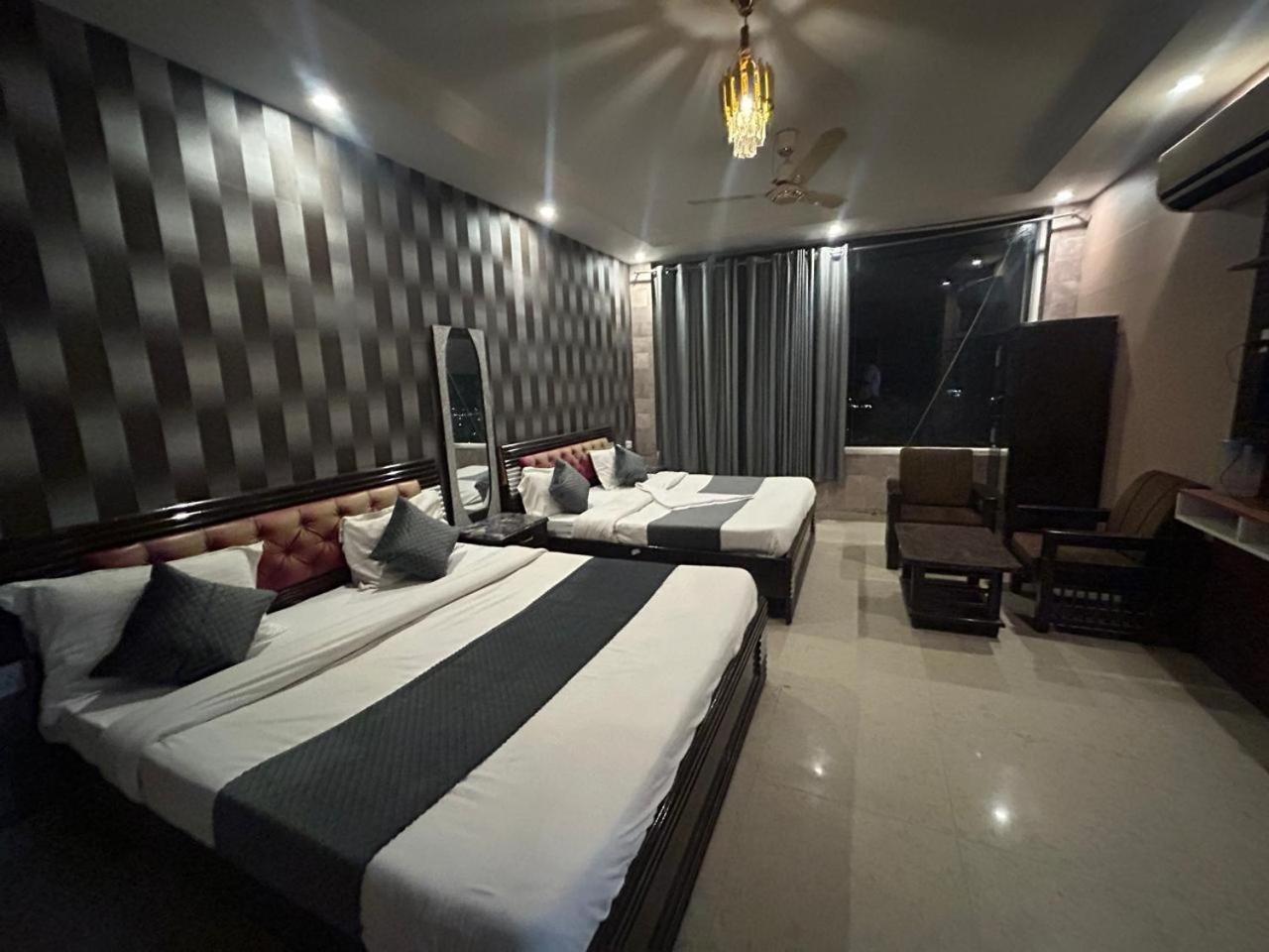 רישיקש Hotel Dev Ganga מראה חיצוני תמונה