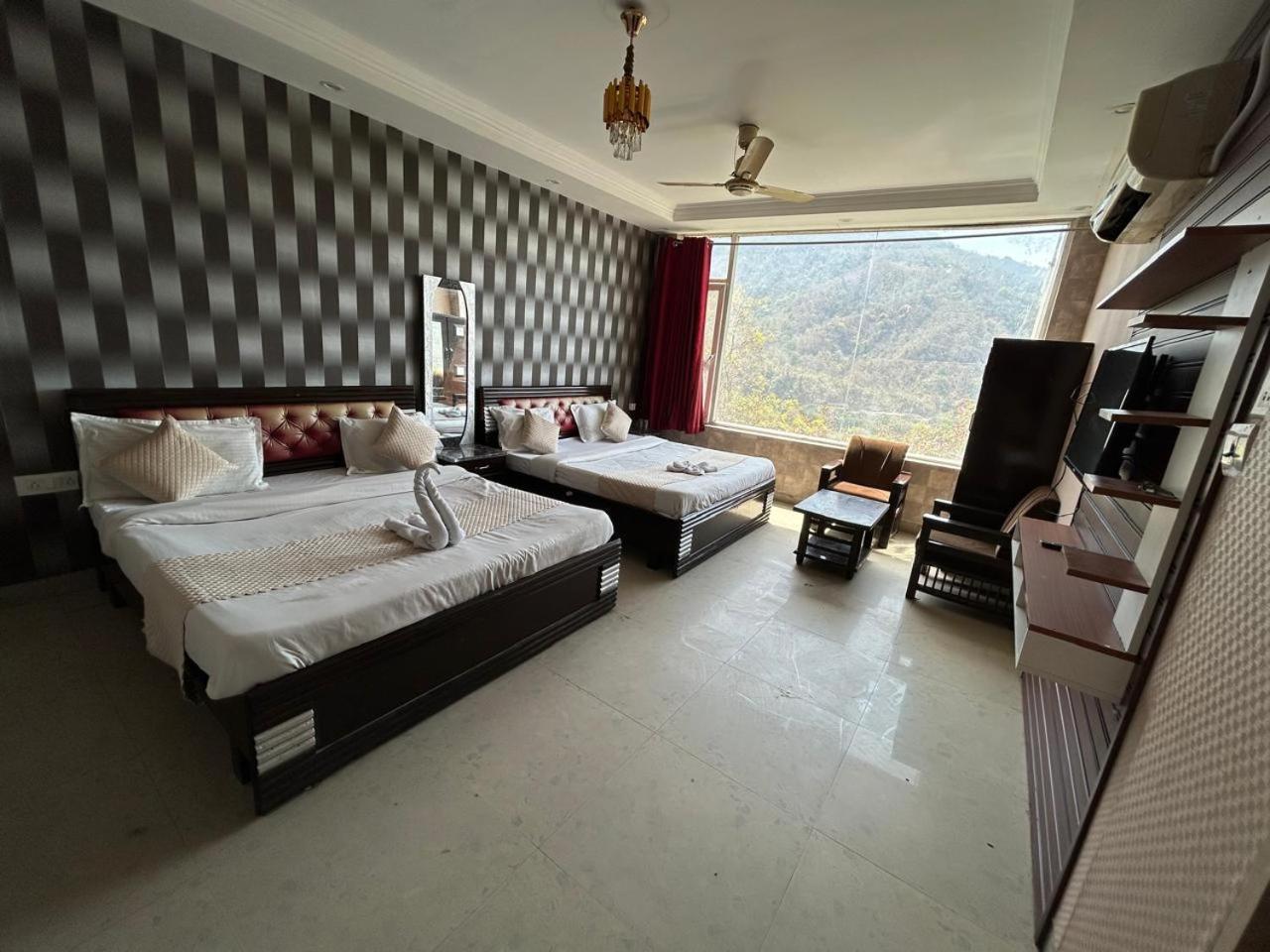 רישיקש Hotel Dev Ganga מראה חיצוני תמונה