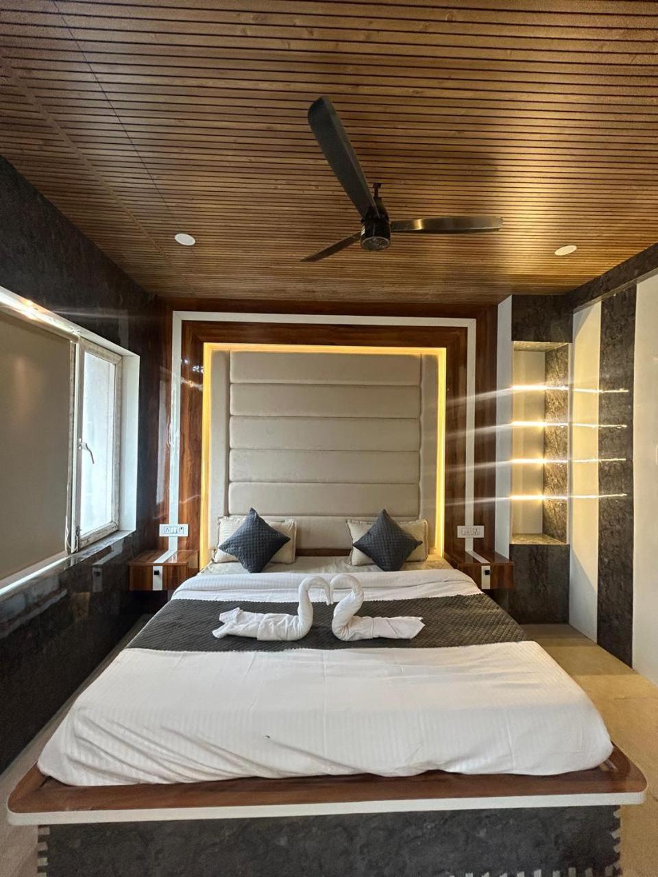 רישיקש Hotel Dev Ganga מראה חיצוני תמונה