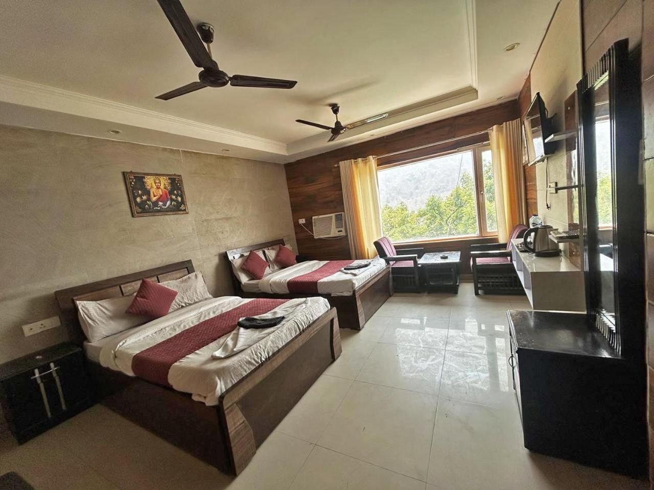 רישיקש Hotel Dev Ganga מראה חיצוני תמונה