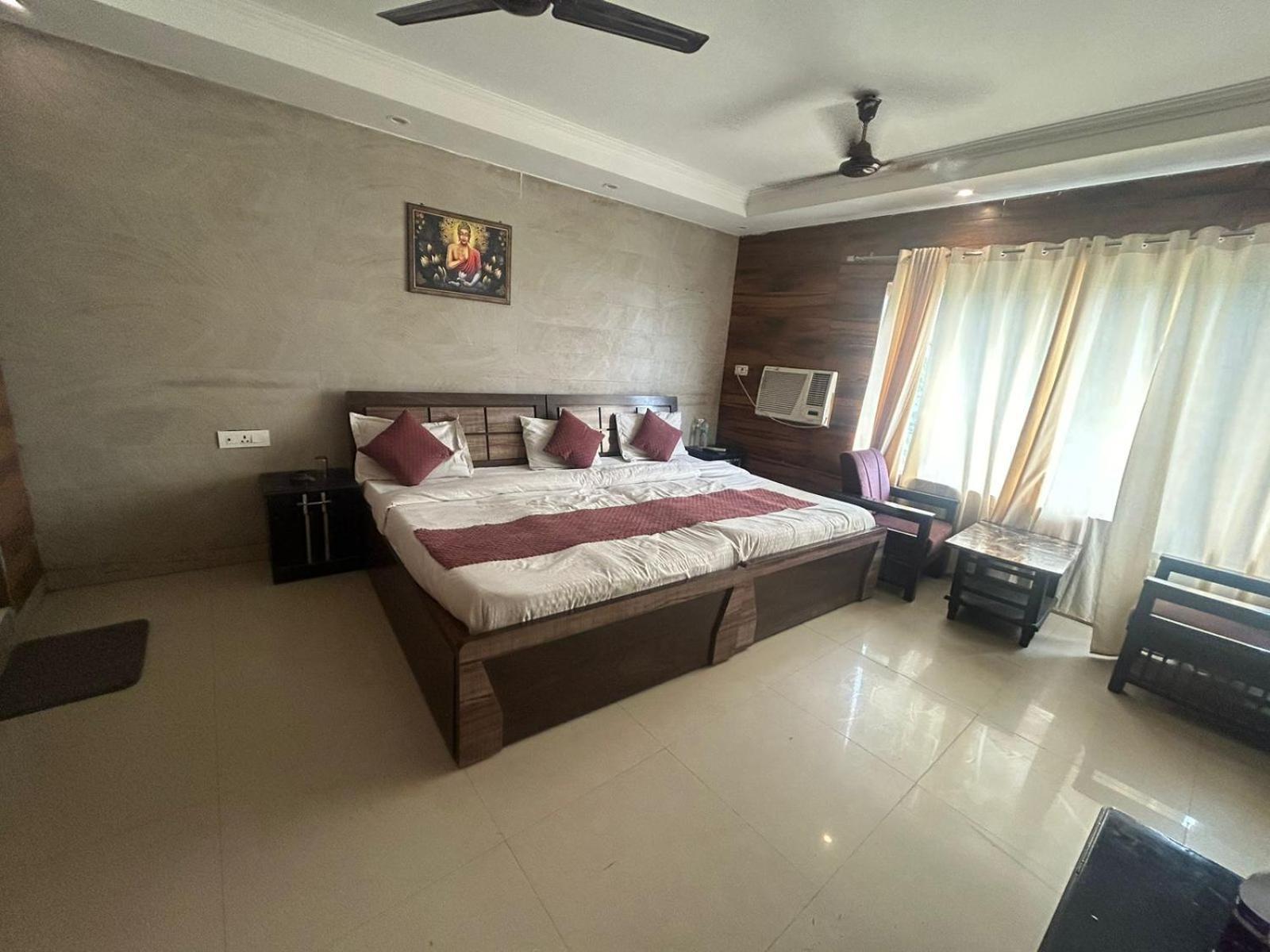 רישיקש Hotel Dev Ganga מראה חיצוני תמונה
