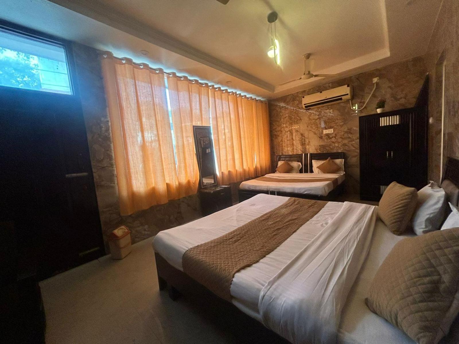 רישיקש Hotel Dev Ganga מראה חיצוני תמונה